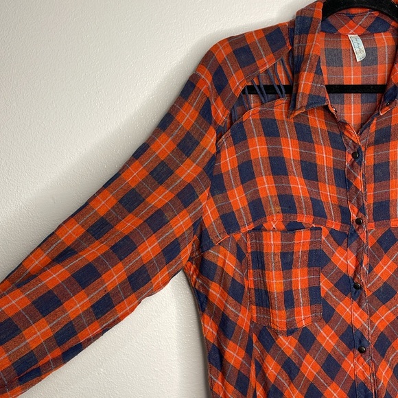 Free People orange and navy plaid button shirt M - Picture 2 of 9